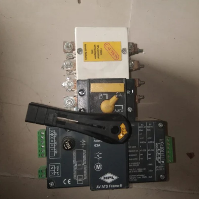 Hpl Automatic Changeover Switch 4 Pole 500A ATS05004POXS